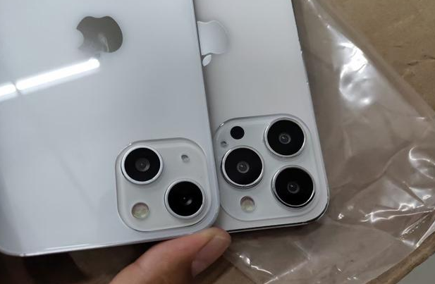 儋州苹果手机维修分享iPhone 13‌机模长什么样 