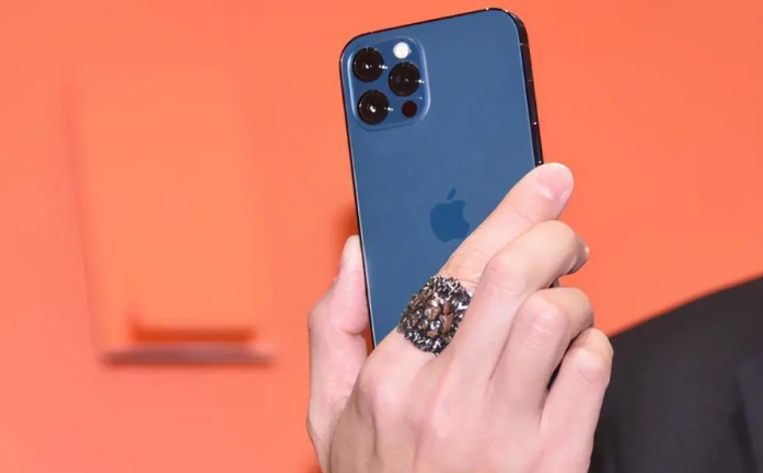 儋州苹果手机维修分享iPhone12系列重启方法教程 